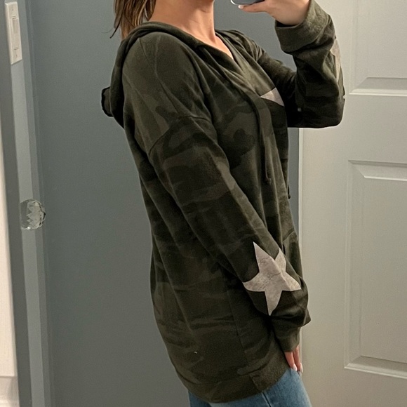 Theo & Spence Camouflage Star Hoodie - Picture 4 of 8